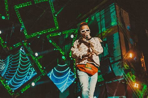 sfera ebbasta concerto primo maggio rolex|Sfera Ebbasta e i due Rolex al concerto Primo .